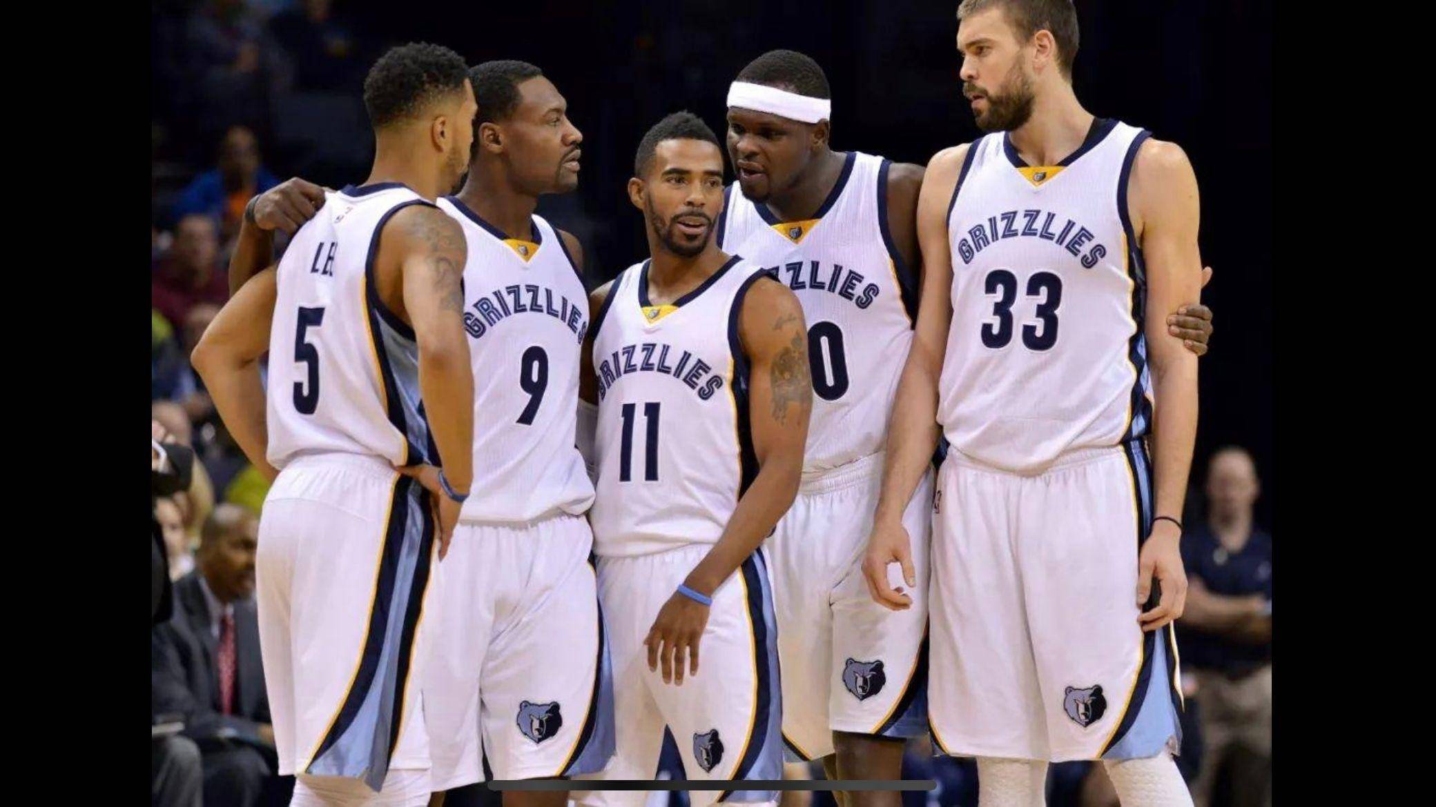 爱游戏包含NBA总决赛赛程吃紧，孟菲斯灰熊今晚刷新队史纪录，媒体盛赞，年轻球员得到机会的词条