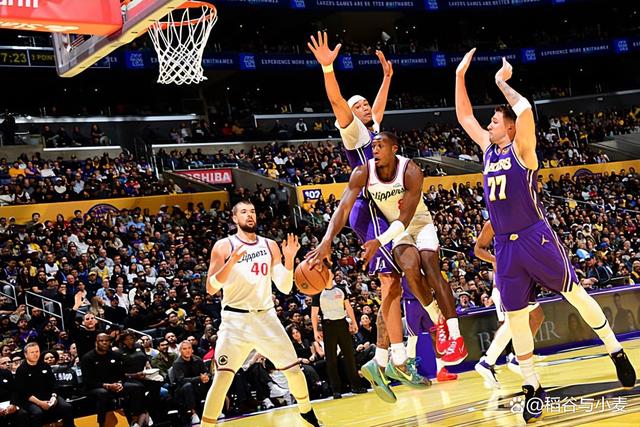 爱游戏加时末段洛杉矶快船备战NBA季后赛库里关键节点赛况扑朔迷离，塔图姆在日本队比赛中大胜直接炸裂的简单介绍